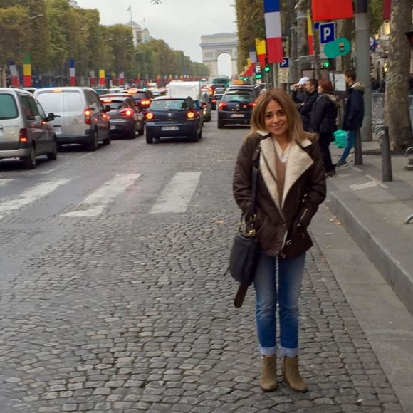 Meet your Posher, Ruth - Picture 1 of 1